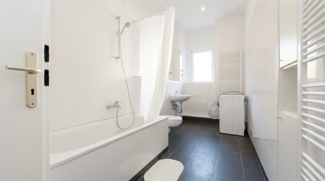 Liebevoll eingerichtetes Zimmer in Kreuzberg – Mehringdamm, 10961 Berlin Kreuzberg – Vorschaubild 7