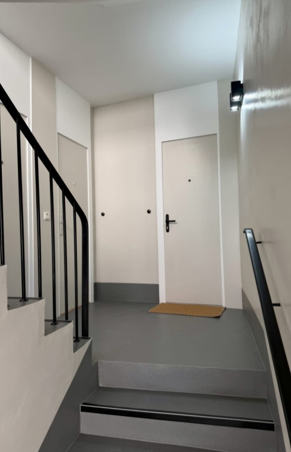 Balkon + Garten: Möblierte und frisch renovierte 1 Zimmer-Wohnung in der Innenstadt – Steinstr, 50676 Köln Altstadt-Süd – Vorschaubild 9