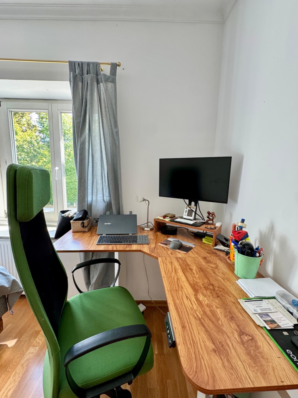 Wohnung München Widenmayerstraße 41 - Schreibtisch