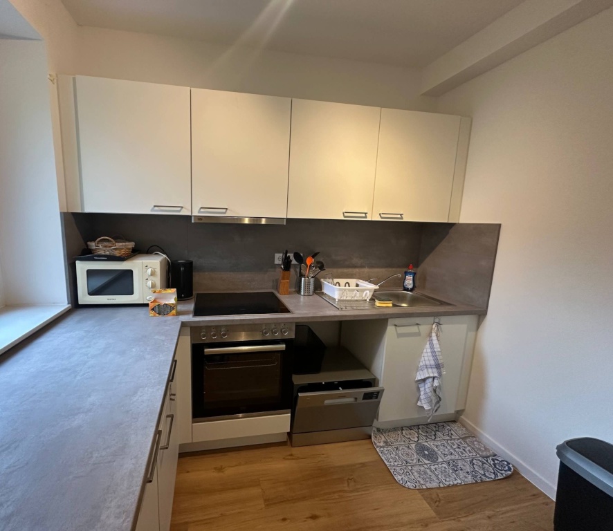 Furnished 2-room apartment in Eimsbüttel, close to Sternschanze! (Zwischenmiete)