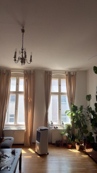 Zwischenmiete/Short term: Zentrale 2-Zimmer-Wohnung in Pberg (Schönhauser Allee) — photo 1