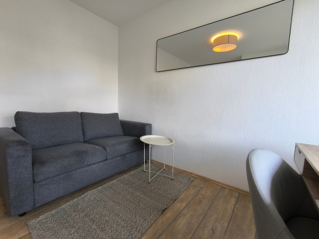 Möbliertes 1,5-Zimmer-Studentenapartment 40m2 mit Balkon in Bielefeld-Theesen – Kahler Krug 10, 33739 Bielefeld Theesen – Vorschaubild 4