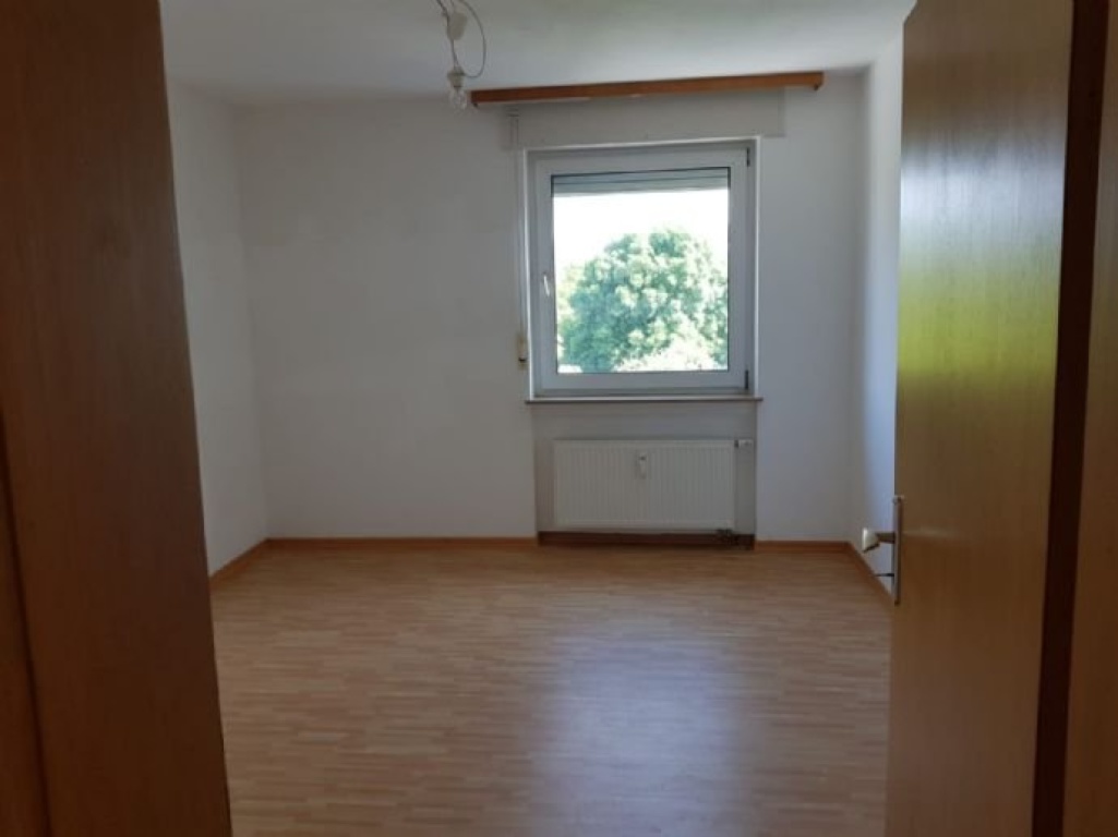Traumhafte 4 ZKB mit Balkon: WG-geeignet für Studenten der HS Trier – Trier West Twf, 54294 Trier Euren – Vorschaubild 5