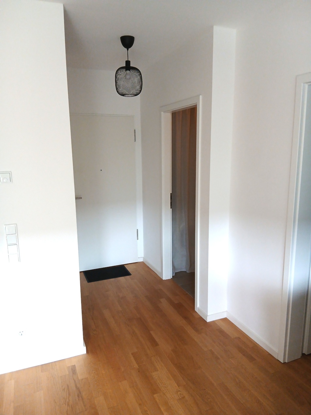 Neuwertige 2-Zimmer-Wohnung in Köln-Ehrenfeld mit Balkon | 2-3 Wochen Zwischenmiete im September 2026 | Komplett möbliert – Am Alten Gueterbahnhof, 50825 Köln Ehrenfeld – Vorschaubild 17