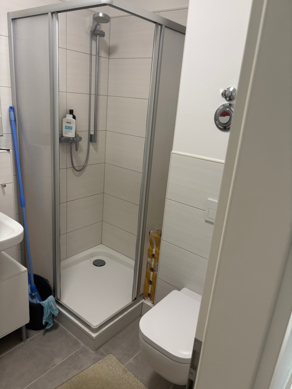 Helle, moderne 2-Zimmer-Wohnung mit Balkon, Fußbodenheizung & Vollausstattung zur Zwischenmiete (Potsdam - Waldstadt I) – Drewitzer Straße 38A, 14478 Potsdam Waldstadt – Vorschaubild 3