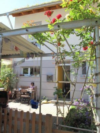 Imagen del anuncio: Zimmer in Ü-35-Haus-WG ab September oder später