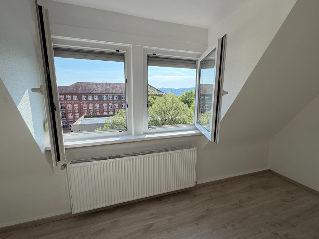 neu renovierte helle 3 Zimmer Wohnung in Stuttgart West zu vermieten – Schwabstrasse, 70197 Stuttgart West – Vorschaubild 2