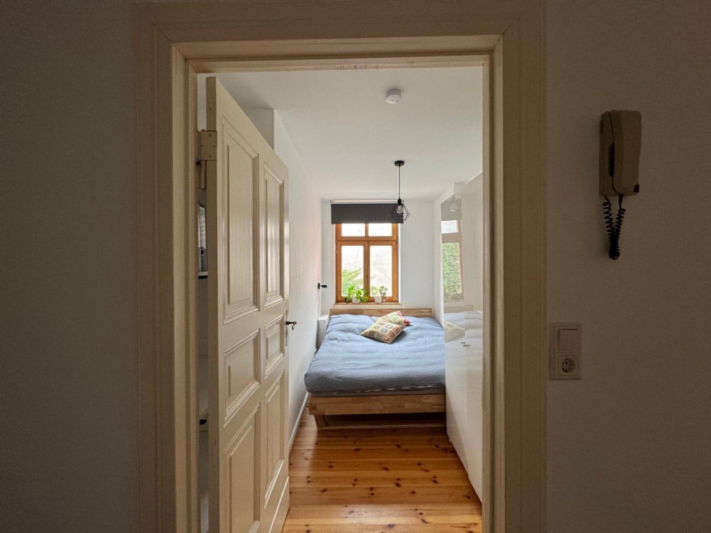Fully Furnished 2-Room Suite (with Shared Kitchen) – Pappelallee, 10437 Berlin Prenzlauer Berg – Vorschaubild 8