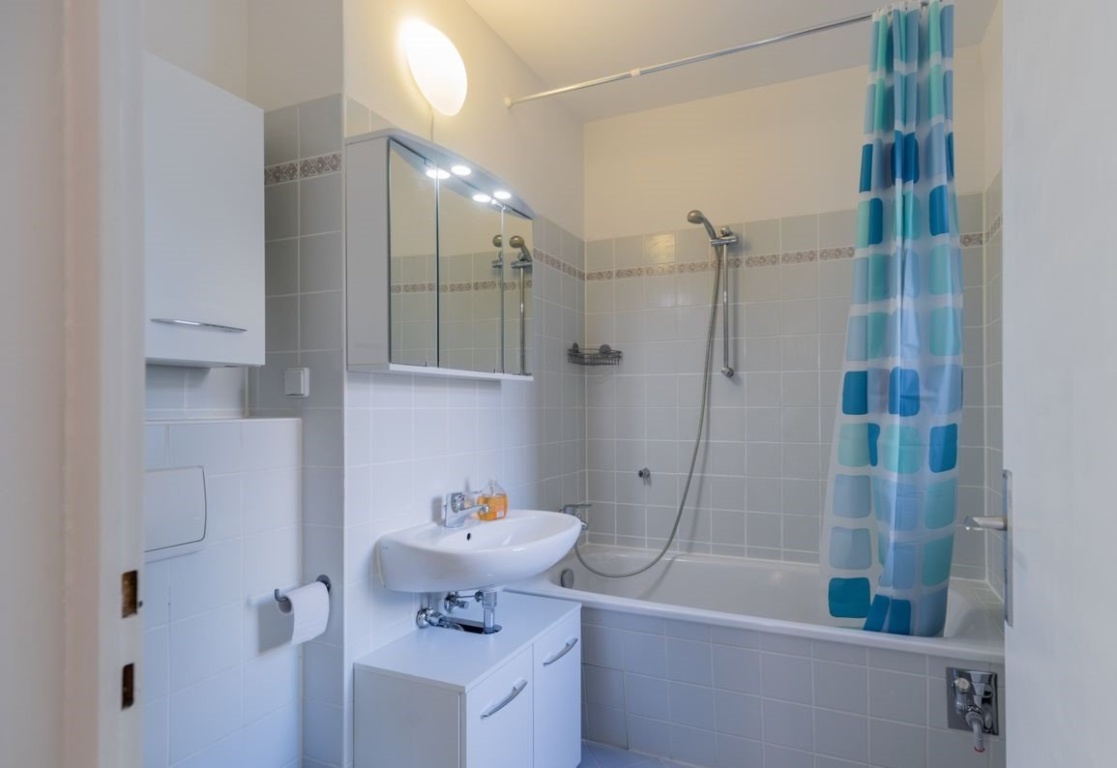 Möblierte 2-Zimmer Wohnung in Friedrichshain mit Anmeldung – Stralauer Allee, 10245 Berlin Friedrichshain – Vorschaubild 7