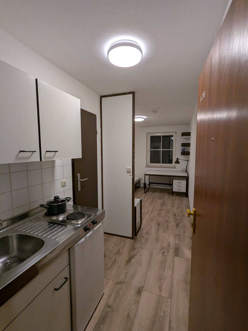 1-Zimmer-Wohnung in ruhiger Stadtlage – nur 200 m zur Uni! – Dr.-Hans-Kapfinger-Straße 13, 94032 Passau Altstadt – Vorschaubild 2
