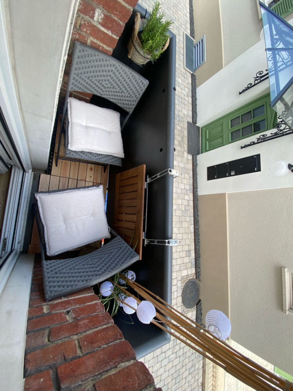 1 Room Flat Nordstadt Schussenstraße 18 - Kleiner, aber feiner Balkon :)