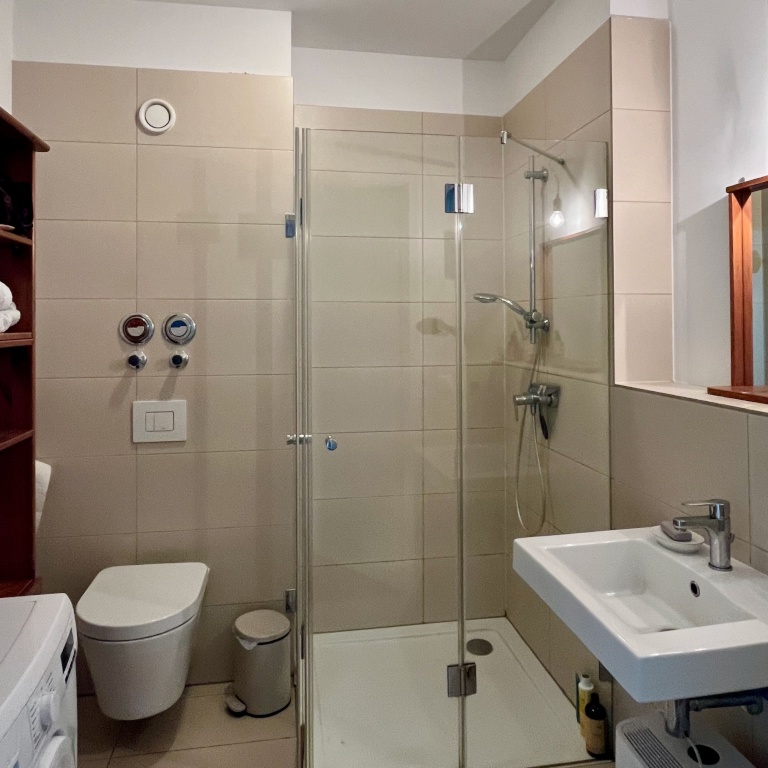 Ruhige und schön geschnittene 3-Zimmer-Wohnung am Mauerpark ab September zur Untermiete – Bärbel-Bohley-Ring, 13355 Berlin Gesundbrunnen – Vorschaubild 6