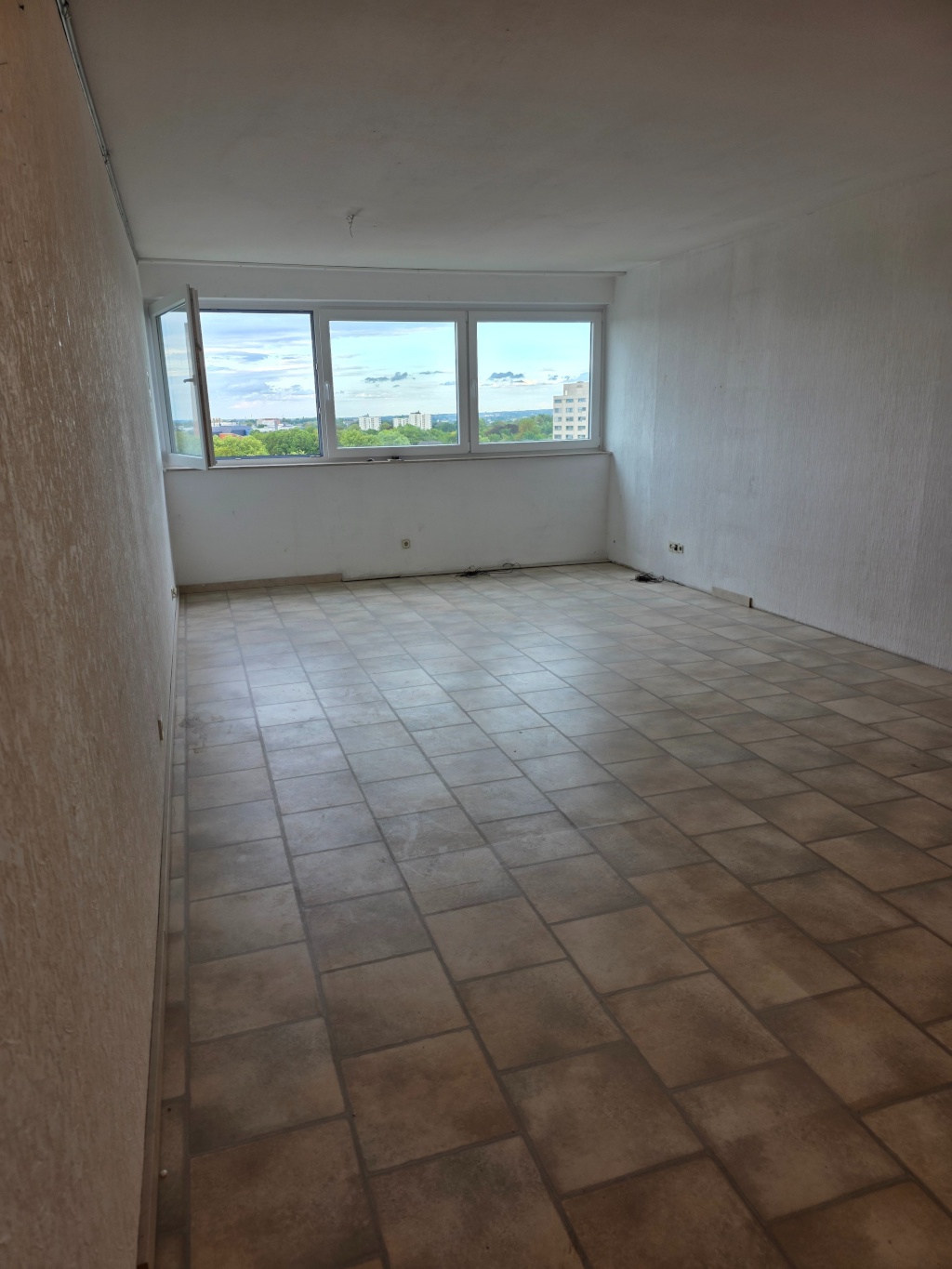 Großzügige WG-Wohnung in Rüttenscheid – ca. 100 m2, Loggia, Weitblick, U-Bahn vor der Tür – Katharinenstraße 6, 45131 Essen Rüttenscheid – Vorschaubild 8