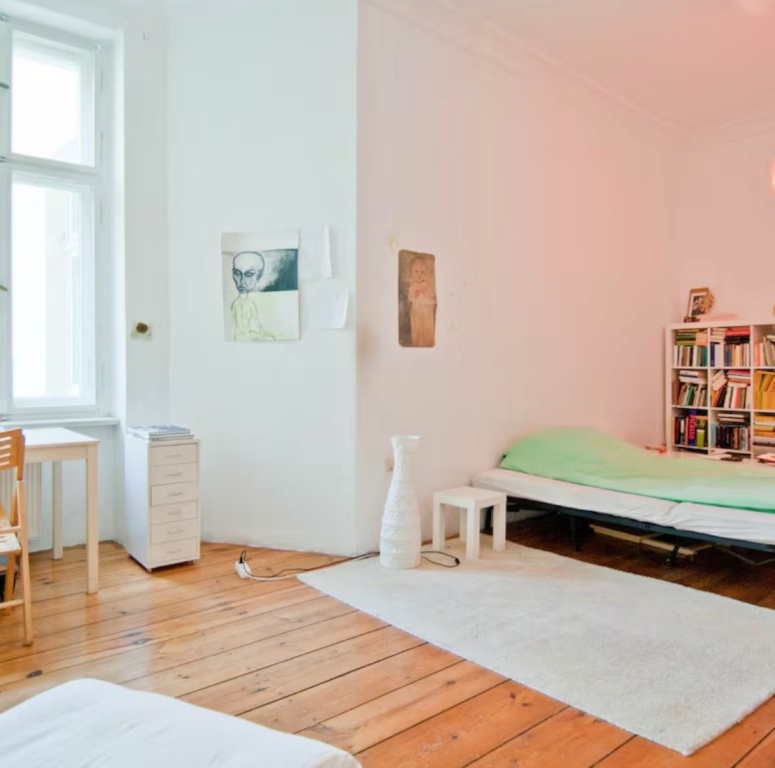 From FIRST!! of SEPT: Cosy super central App-P Berg – Cantianstr 23 23, 10437 Berlin Prenzlauer Berg – Vorschaubild 3
