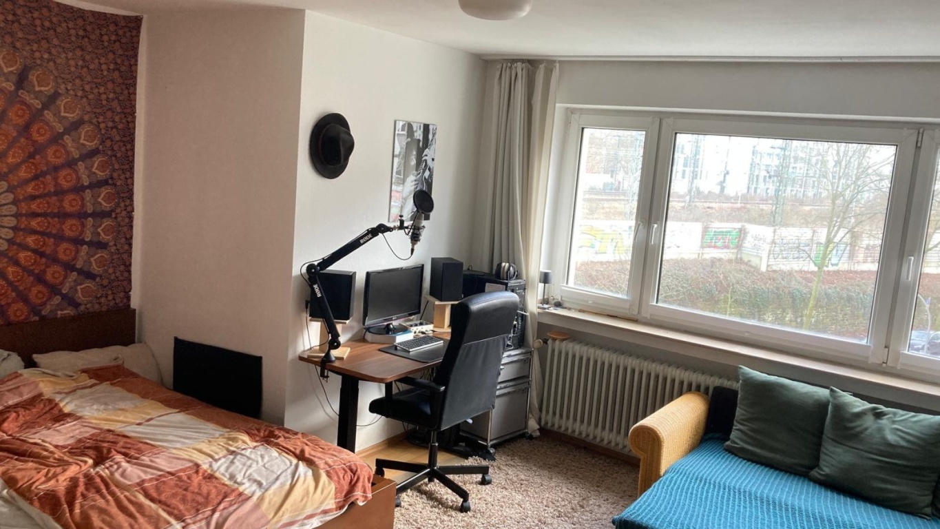 Möblierte 1-Zimmer-Wohnung zur Zwischenmiete in Köln Neustadt-Süd – Gabelsbergerstrasse 49A, 50674 Köln Köln – Vorschaubild 2