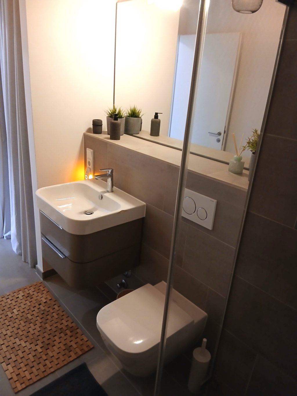 Neuwertige 2-Zimmer-Wohnung in Köln-Ehrenfeld mit Balkon | 2-3 Wochen Zwischenmiete im September 2026 | Komplett möbliert – Am Alten Gueterbahnhof, 50825 Köln Ehrenfeld – Vorschaubild 20