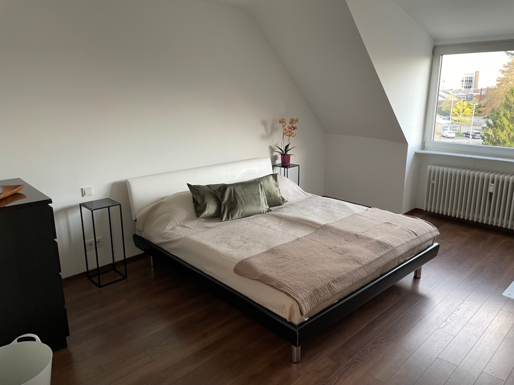 Dein neues Zuhause - 1,5 Zimmer Düsseldorf Heerdt – 40549 Düsseldorf Heerdt – Bild 1 von 6
