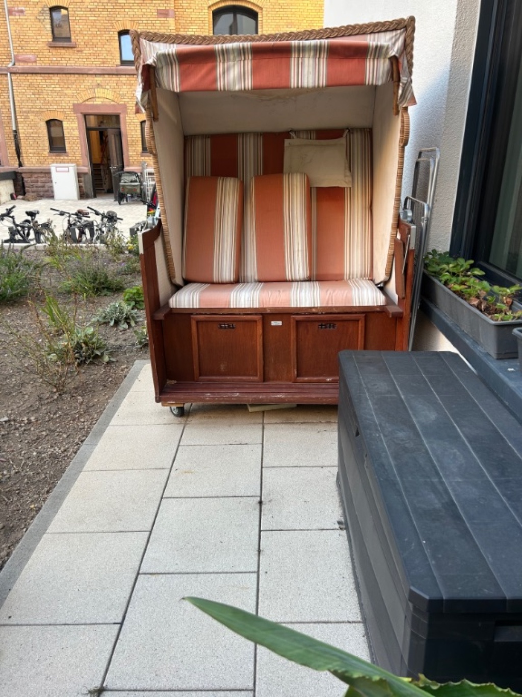 ZWISCHENMIETE: Voll möblierte 3-Zimmer-Wohnung mit großer Terrasse zur Zwischenmiete in der Mainzer Neustadt – Moselstraße 34, 55118 Mainz Neustadt – Vorschaubild 11