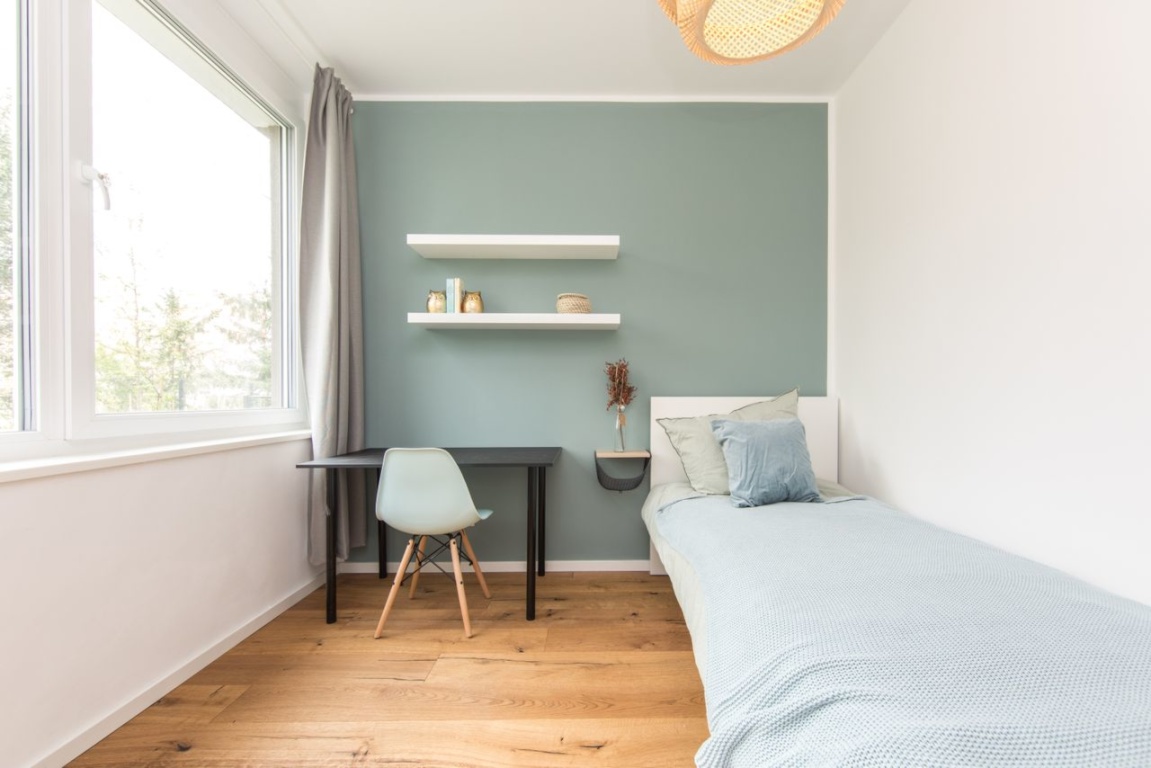 Helles Zimmer in moderner Wohnung in der Nazarethkirchstraße