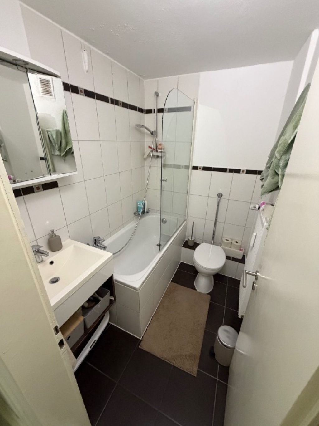 Möblierte 2-Zimmer-Wohnung in der Südstadt – 3 Wochen Zwischenmiete – Rolandstraße, 50677 Köln Neustadt-Süd – Vorschaubild 3