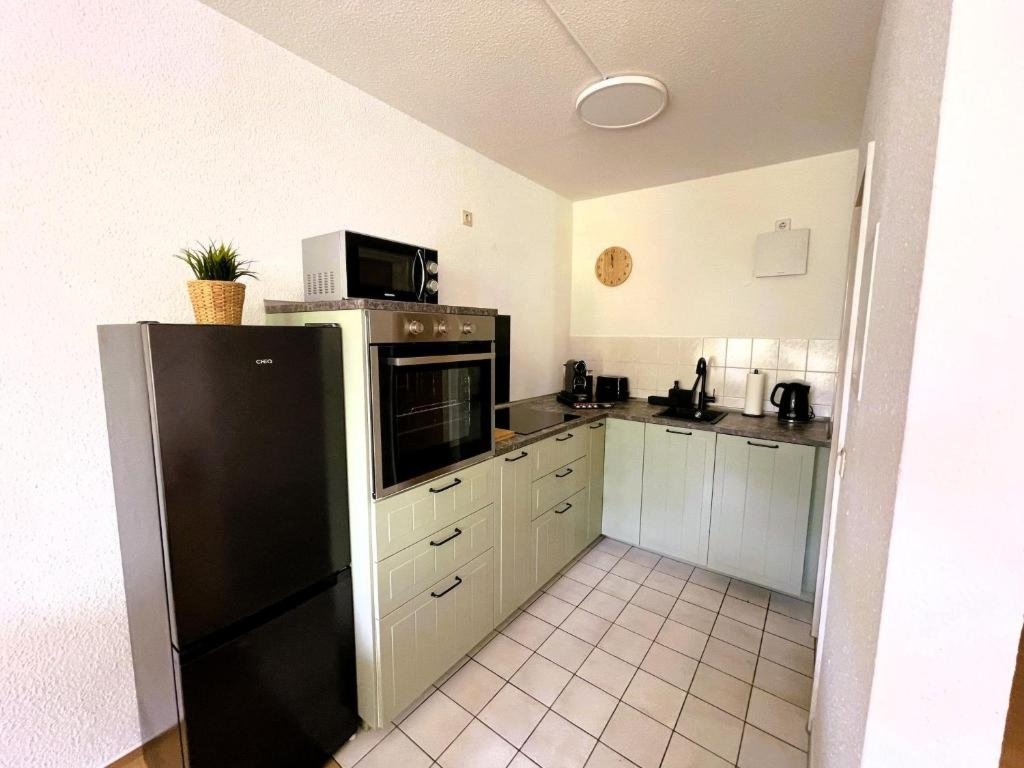 MD SFO | Suite First Option – möblierte 2 ZKB zentral – Balkon & Parkplatz wartet löffelfertig auf Sie! Ab 1.9 - befristet 6 bis 12 M - sofort einziehen! – Liebermannstraße 8, 39108 Magdeburg Stadtfeld Ost – Vorschaubild 12