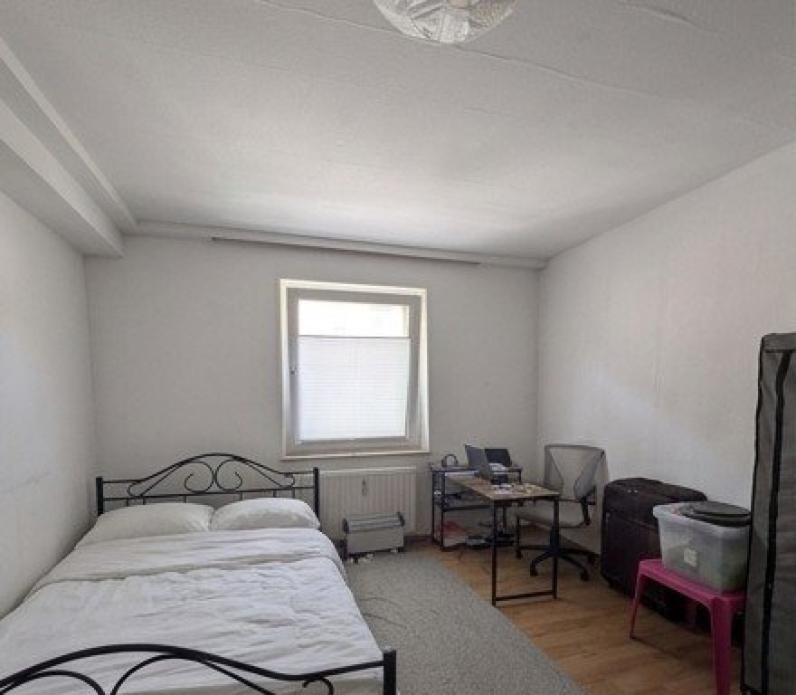 Möbliertes WG-Zimmer in Osnabrück zur Untermiete – September.–Oktober. – Schützenstraße 82, 49084 Osnabrück Schinkel – Bild 1 von 8