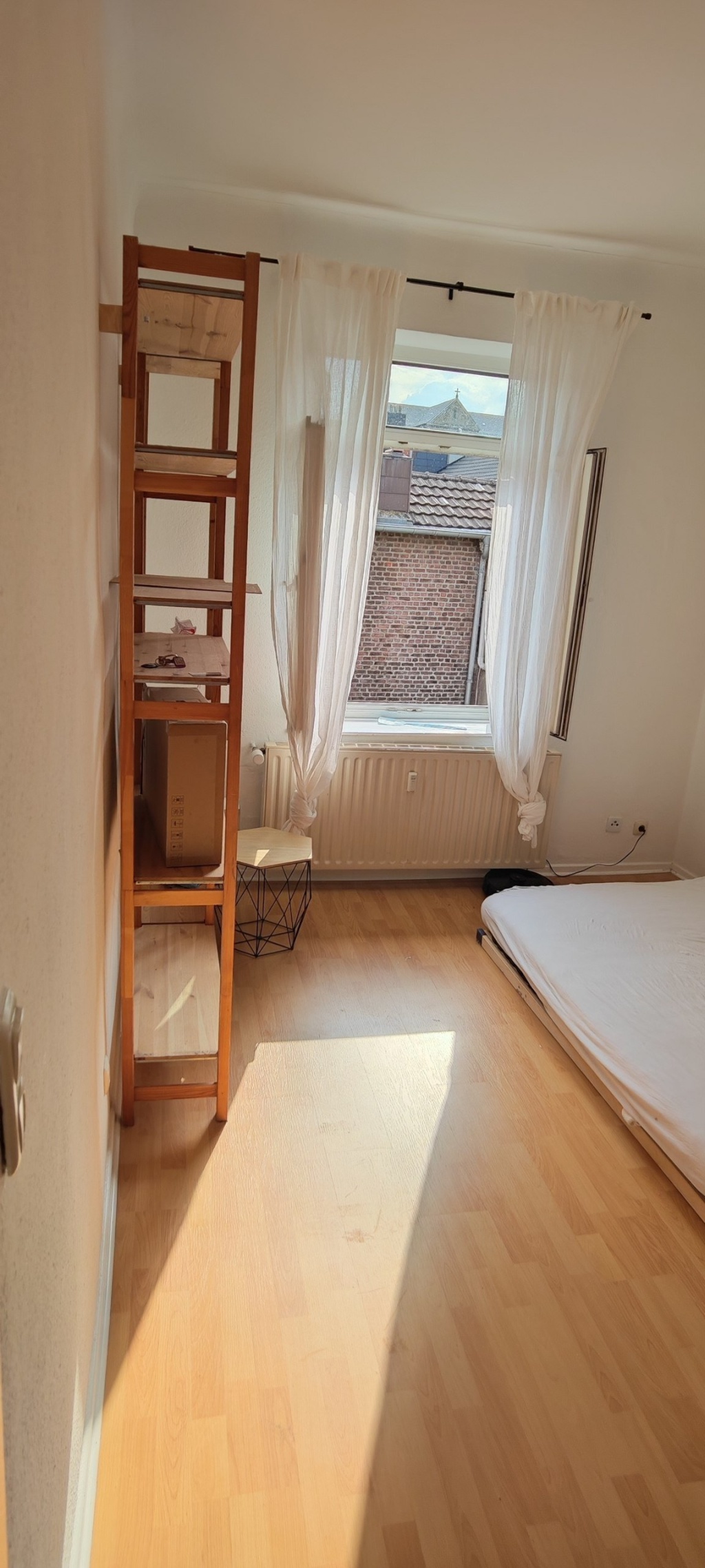 Möblierte 2-Zimmer Wohnung im Altbau in sehr zentraler Lage mit Dachterrasse, PV-Anlage und Klimaanlage – Stephanstraße 2, 52064 Aachen Aachen – Vorschaubild 12