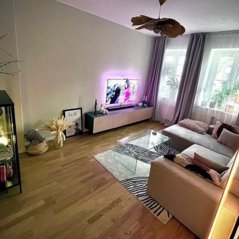 [SHORT-TERM] Furnished 2-Room Apartment — Prenzlauer Berg (Schonensche Straße)