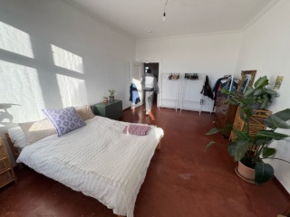 Zwischenmiete August September Fhain 80m2 helle Wohnung — photo 1