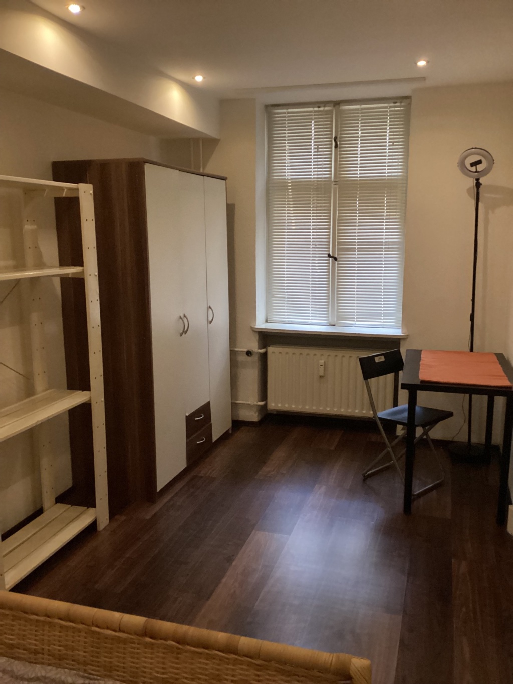 1-Zimmer-Wohnung in der Nähe der Freien Universität Berlin. – Moselstr, 12159 Berlin Friedenau – Vorschaubild 5