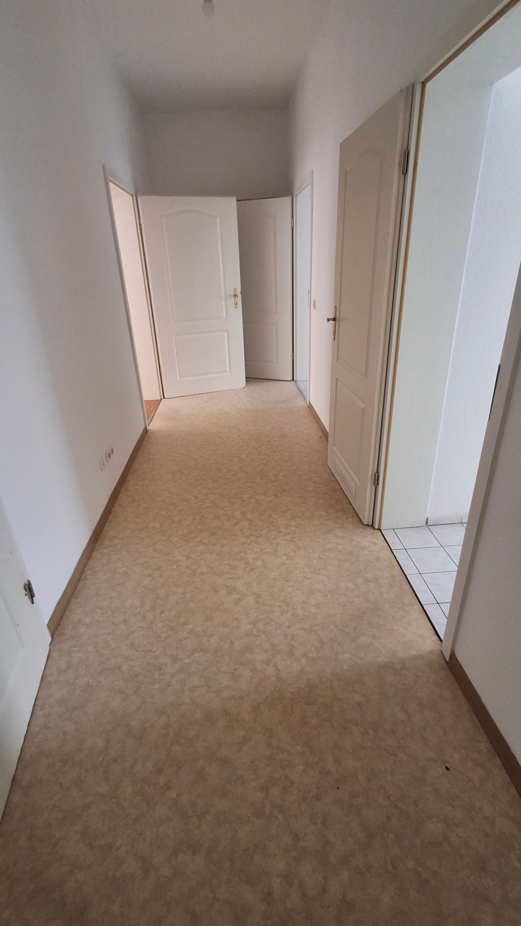 3 Raum Wohnung mit Balkon im 1. OG – Krondorfer Strasse 3, 6112 Halle (Saale) – Vorschaubild 4