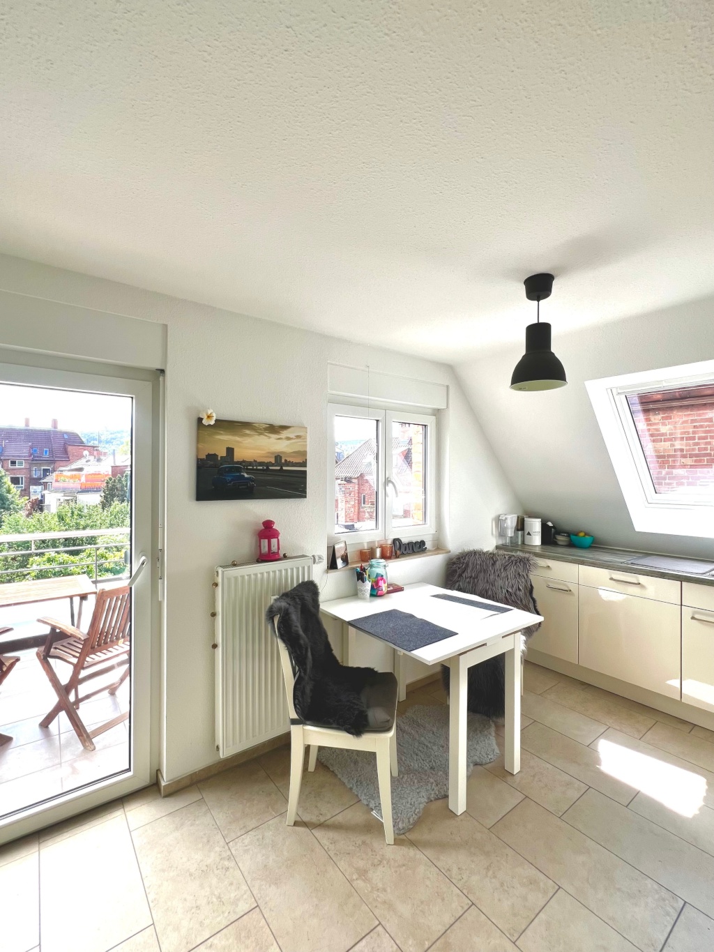 Zwischenmiete: EXKLUSIVE 2-ZI.-WOHNUNG IN STUTTGART-OST – Teckstrasse, 70188 Stuttgart Ostheim – Vorschaubild 2
