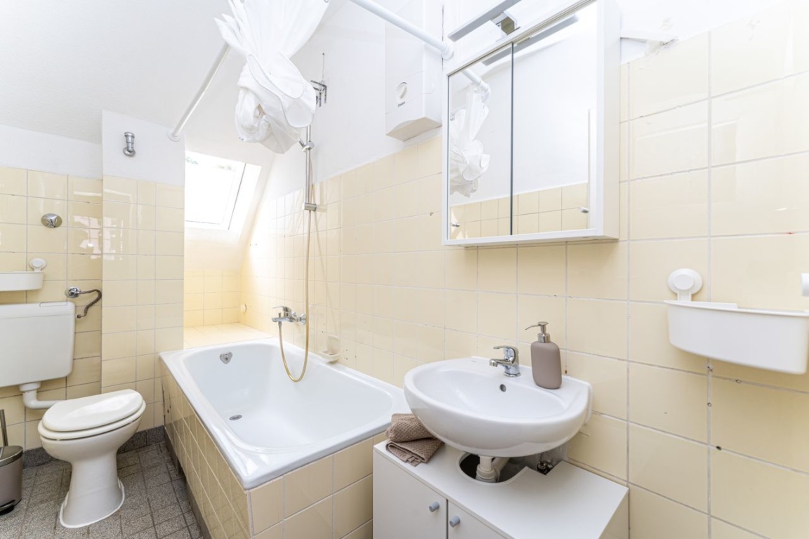Gemütliches Zimmer in WG – komplett ausgestattet mit guter Anbindung – Jüdenstraße, 13597 Berlin – Vorschaubild 7