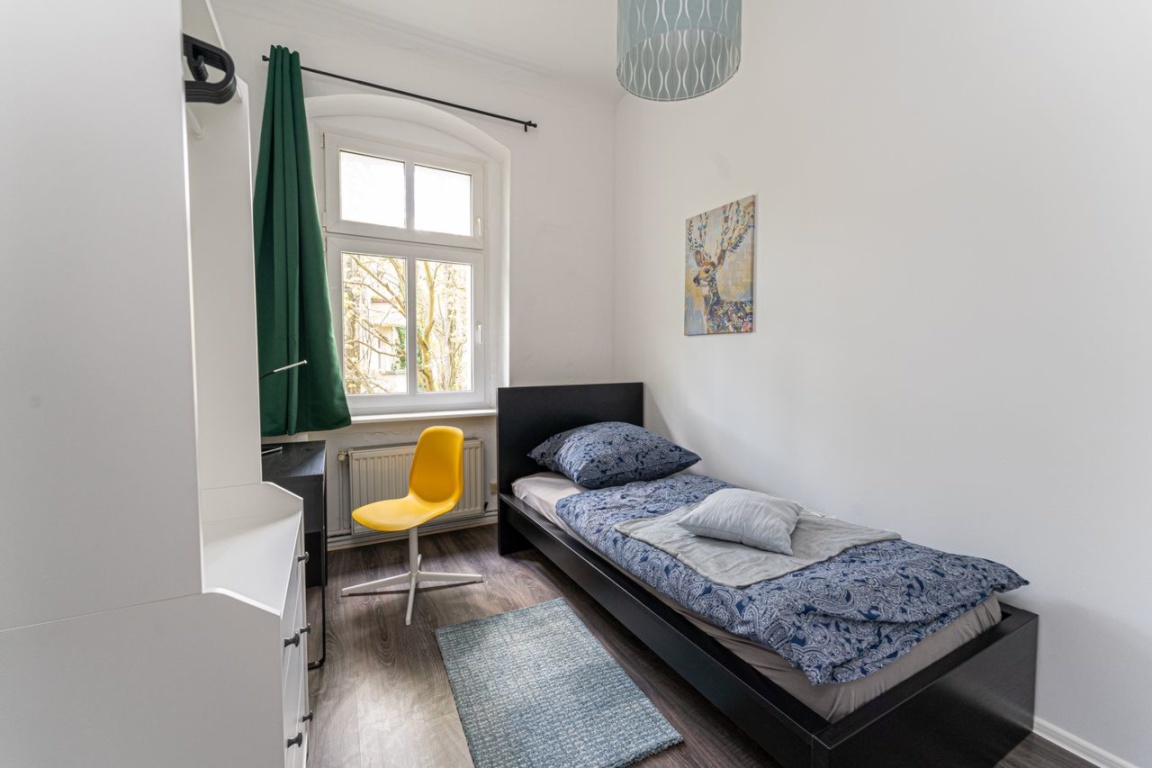 Möbliertes WG-Zimmer mit Anmeldung & All-inclusive-Miete – Reginhardstr., 13409 Berlin – Vorschaubild 2