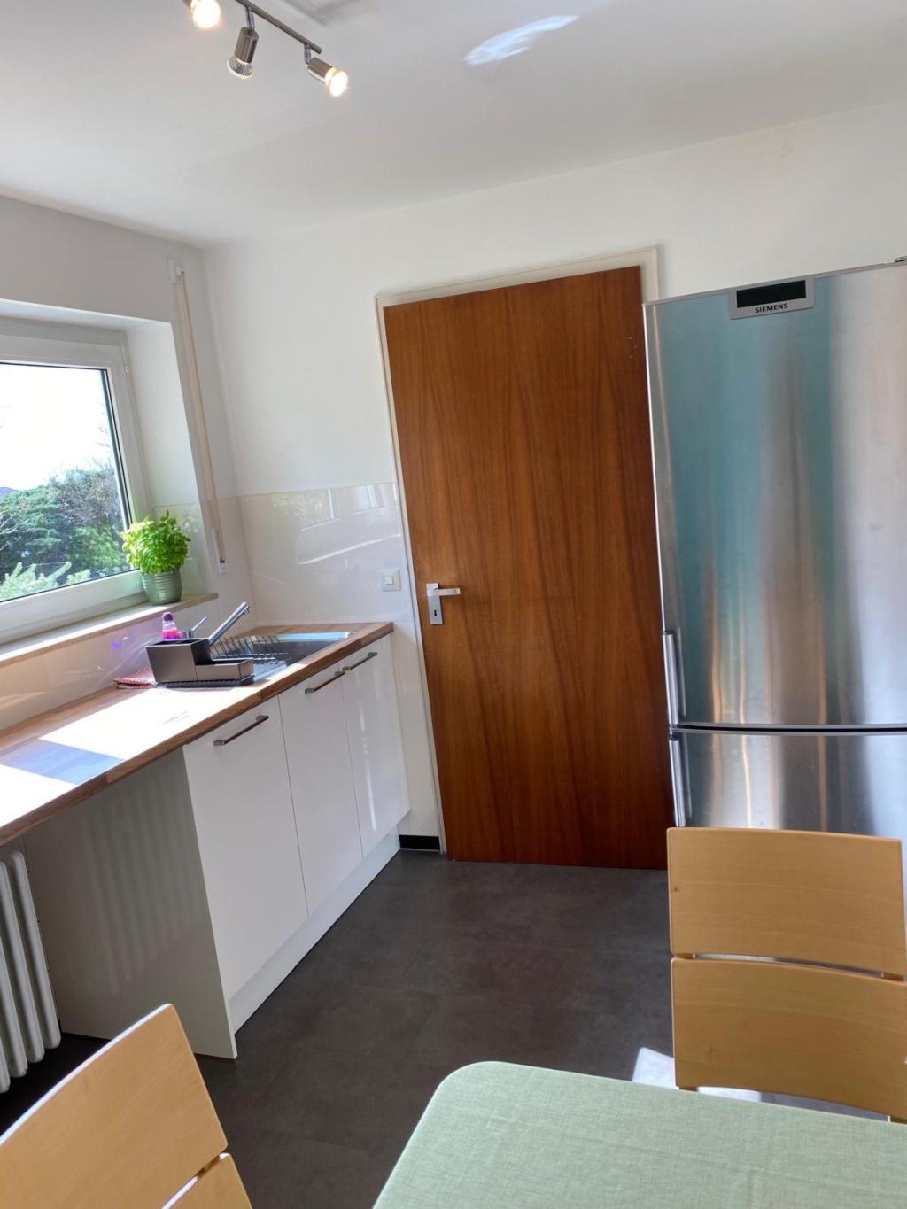 Bright, Furnished 2-Room Garden Apartment with Large Terrace in Prime Location in Tübingen – Martin-Crusius-Straße 3, 72076 Tübingen Wanne – Vorschaubild 13
