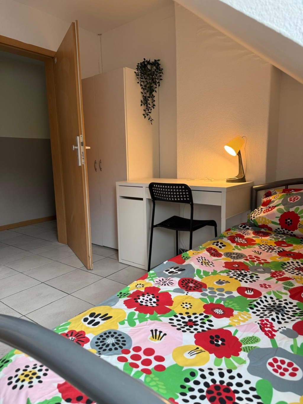 1-Zimmer-Appartement (Nr. 31) zu sofort zu vermieten- one-room-apartement (No.31) availble now