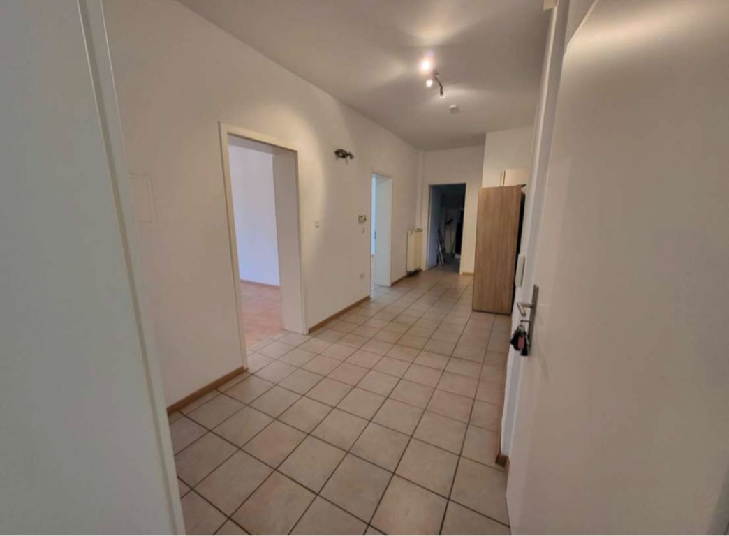 Wohnung Oststadt Basteistraße  45 - Flur