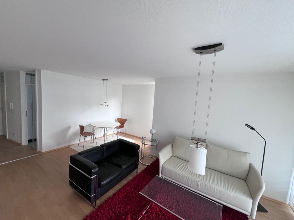 Helle 2-Zimmerwohnung (59qm) in der Südstadt mit großem Südbalkon – Christophstraße, 72072 Tübingen Südstadt – Vorschaubild 2