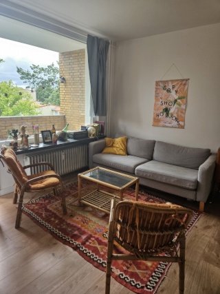 Cozy, bright and quiet apartment with balcony — photo 1