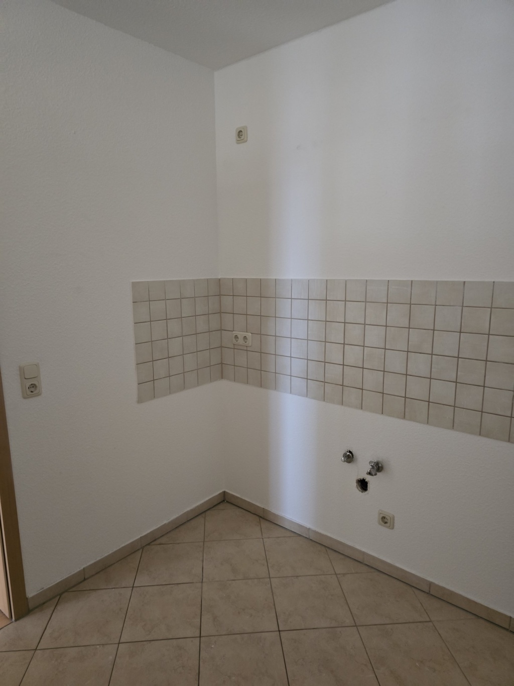 geräumige 2 Raum Wohnung mit Balkon und Parkplatz – Karl-Marx-Platz 3a, 17489 Greifswald Greifswald – Vorschaubild 18