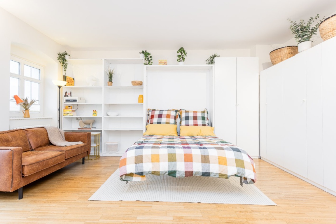 Fully Furnished Studio with Balcony – Ideal for Mid-Term Stays – Kopenhagener Str. 67, 10437 Berlin Prenzlauer Berg – Vorschaubild 2