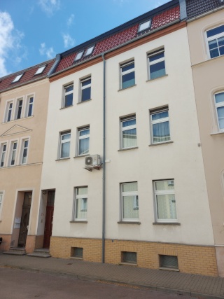 Anzeigenbild: schöne 2-Zi. Whng. in Bernburger Talstadt, auch als WG geeignet