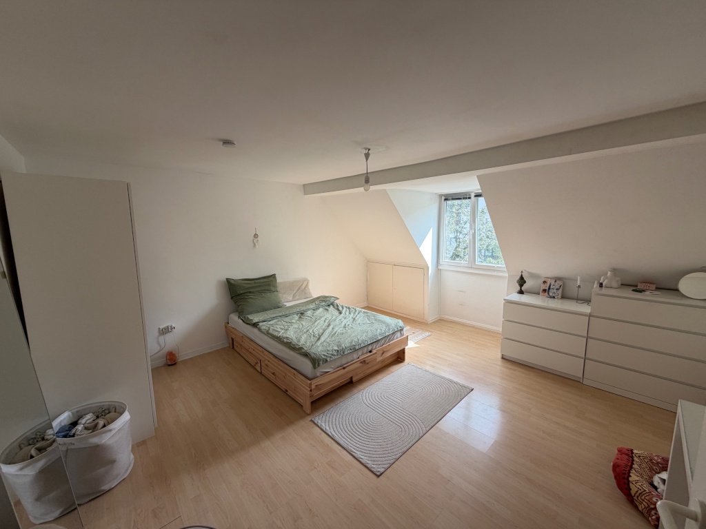 Möblierte 2-Zimmer-Wohnung in der Südstadt – 3 Wochen Zwischenmiete – Rolandstraße, 50677 Köln Neustadt-Süd – Vorschaubild 2