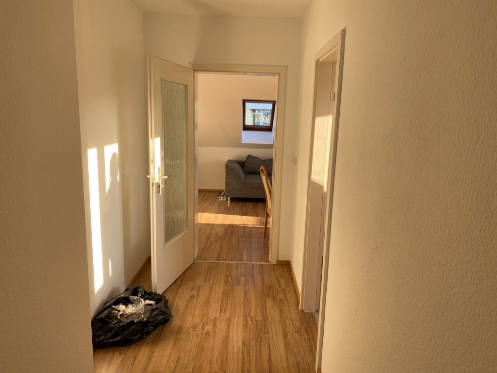 Zwei-Raum-Mietwohnung m.Balkon u.optimaler Straßenbahnanbindung in Jena-Lobeda-Altstadt, mtl.520€ zzgl.NK – Martin-Niemöller-Straße 24, 7747 Jena Lobeda-Altstadt – Vorschaubild 5