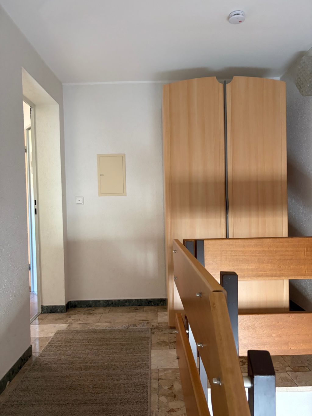 Möbelierte 2-Zimmerwohnung mit Küche und Bad (WG-geeignet)