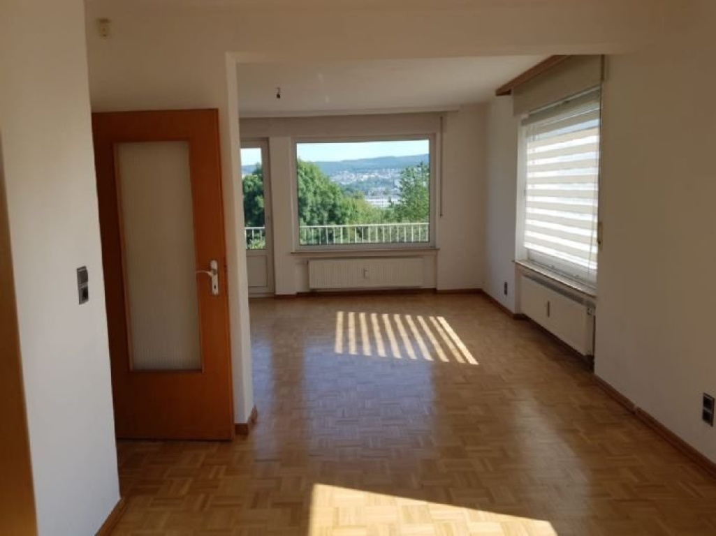 Traumhafte 4 ZKB mit Balkon: WG-geeignet für Studenten der HS Trier