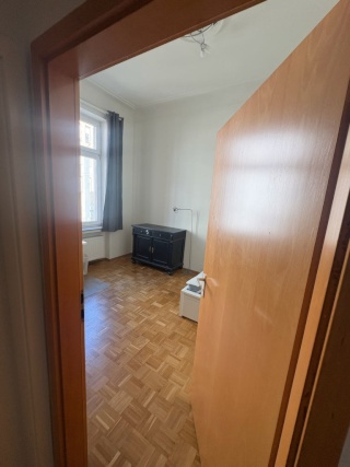 Anzeigenbild: WG-Zimmer in entspannter 3er Altbau WG