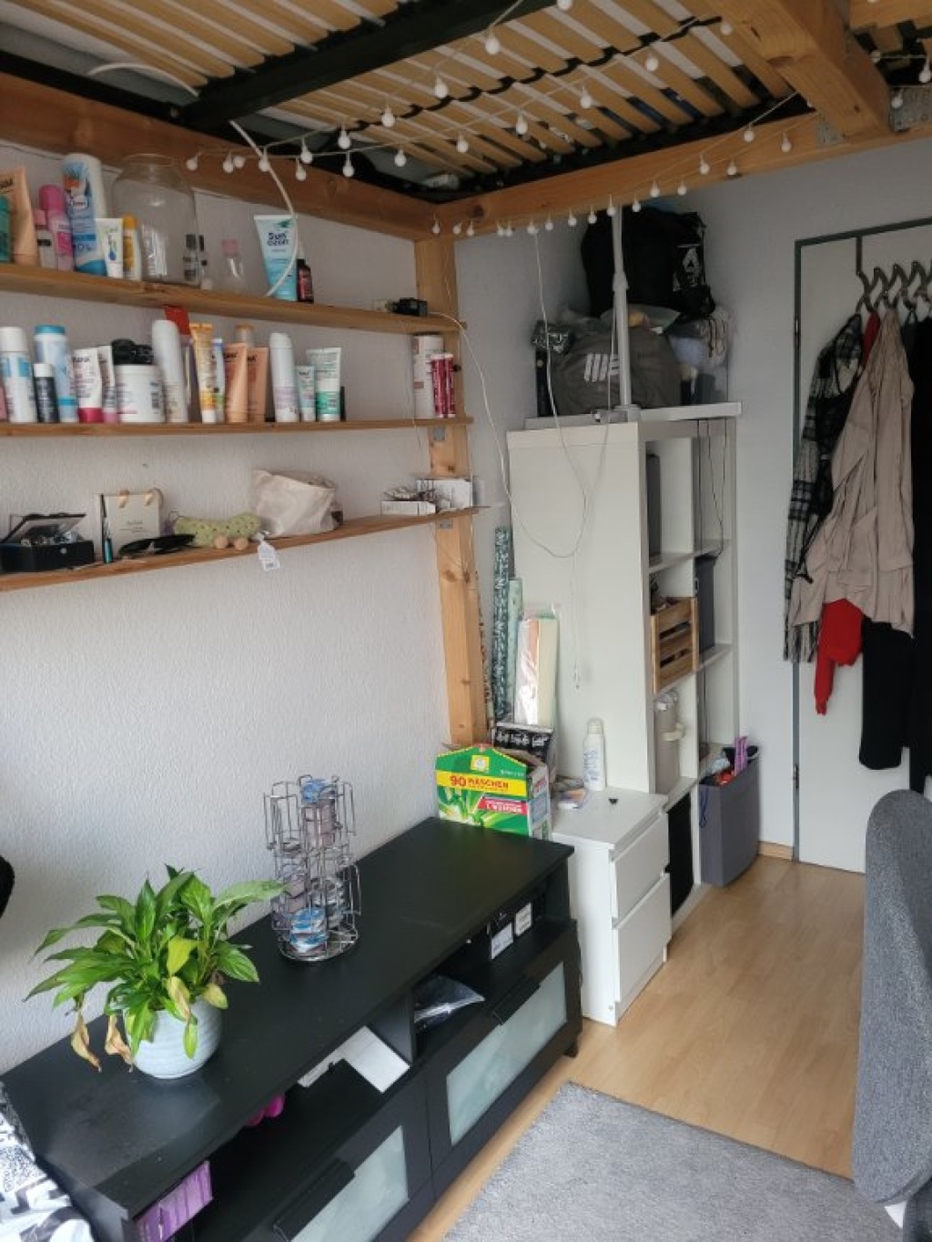 WG-Zimmer Innenstadt Hohenstaufenring - Bild 2