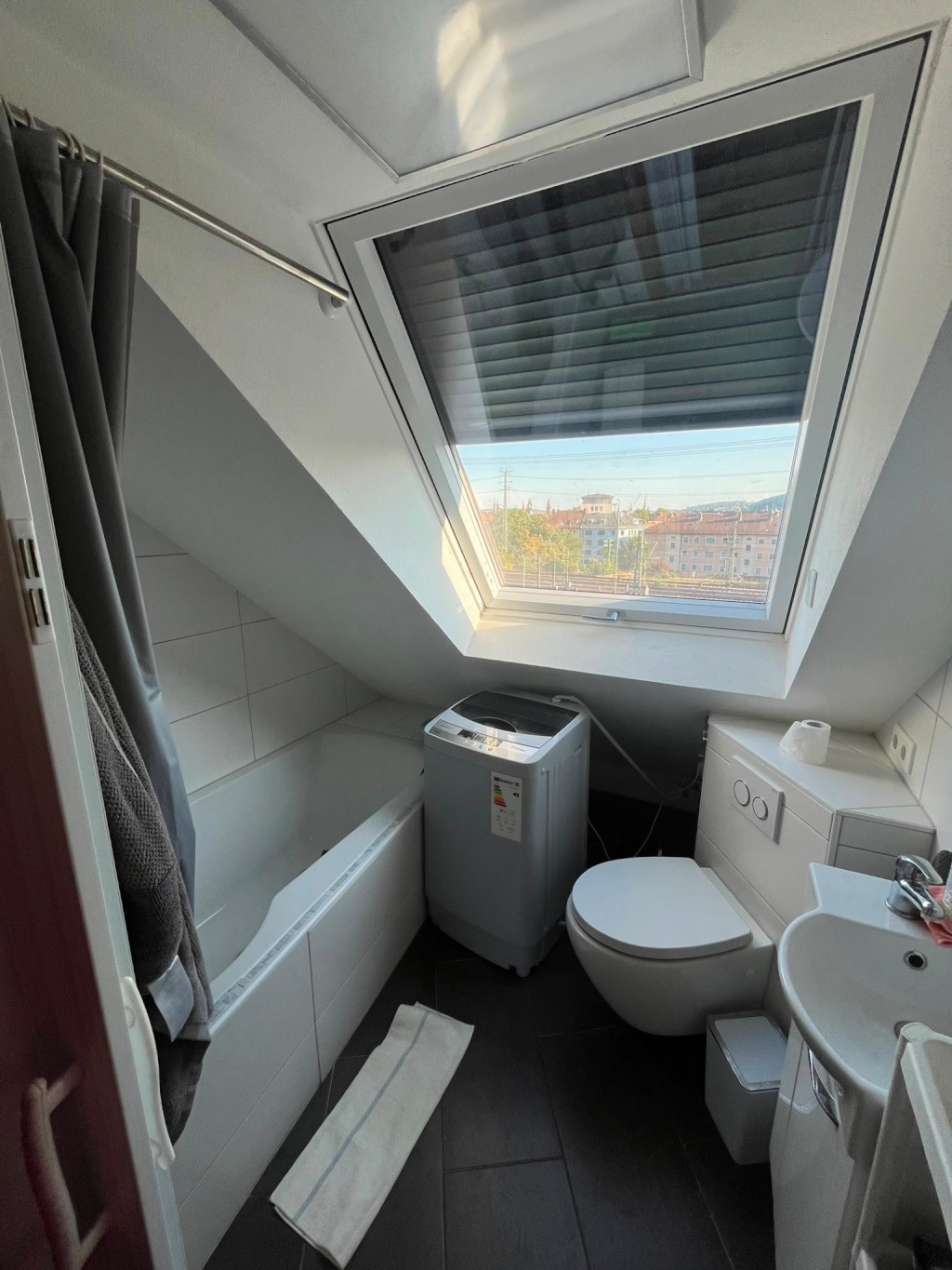 1-Zimmer-Wohnung in zentraler Lage in Würzburg – 29 m2 mit schönem Weinbergblick – 97080 Würzburg Würzburg – Vorschaubild 7