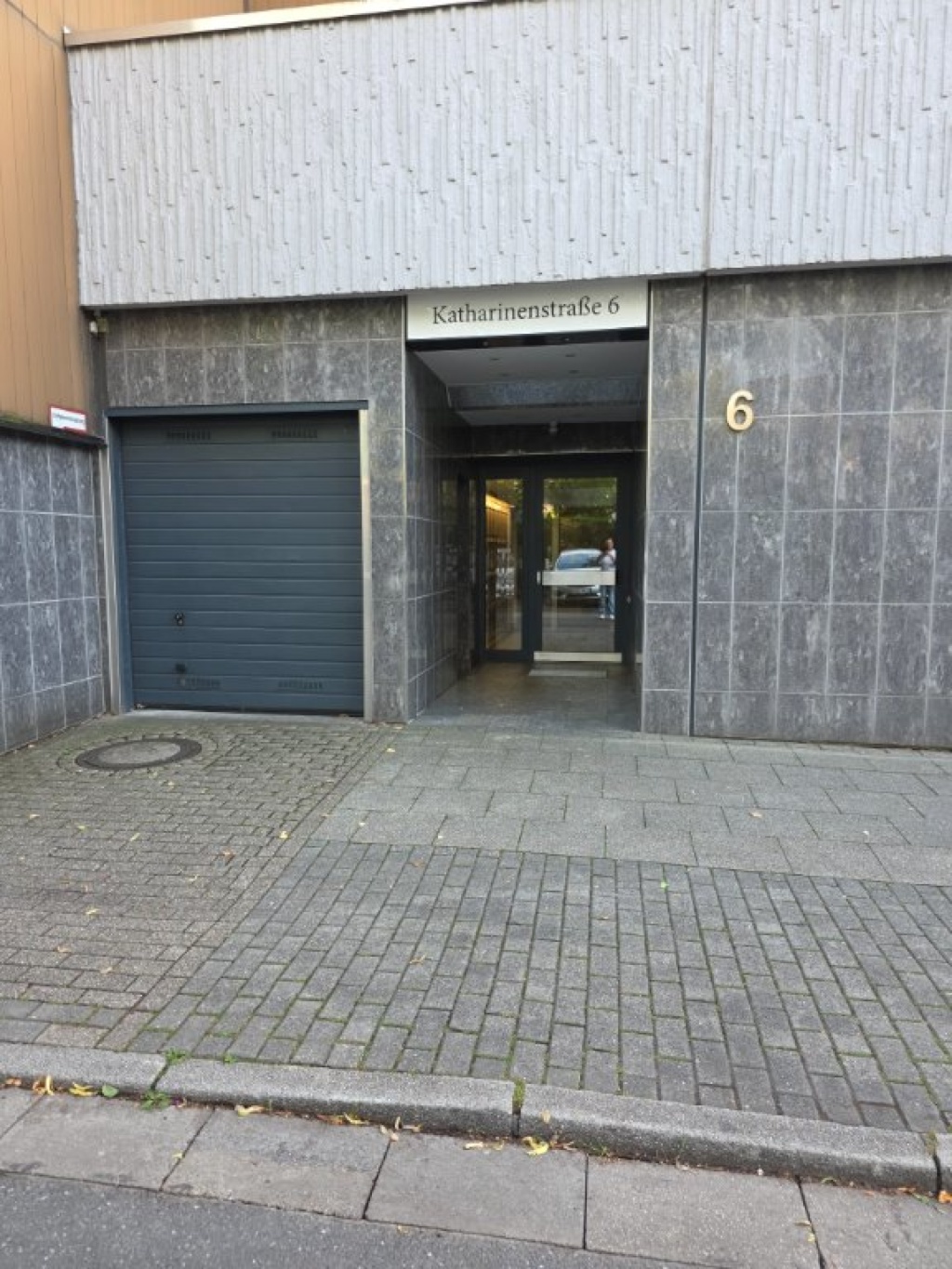Großzügige WG-Wohnung in Rüttenscheid – ca. 100 m2, Loggia, Weitblick, U-Bahn vor der Tür – Katharinenstraße 6, 45131 Essen Rüttenscheid – Vorschaubild 17